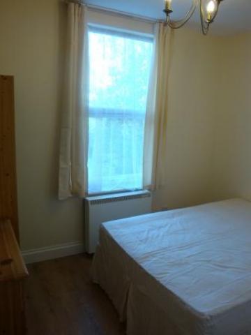 			NEW INSTRUCTION, 3 Bedroom, 1 bath, 1 reception Flat			 Crewys Road, GOLDERS GREEN/CRICKLEWOOD